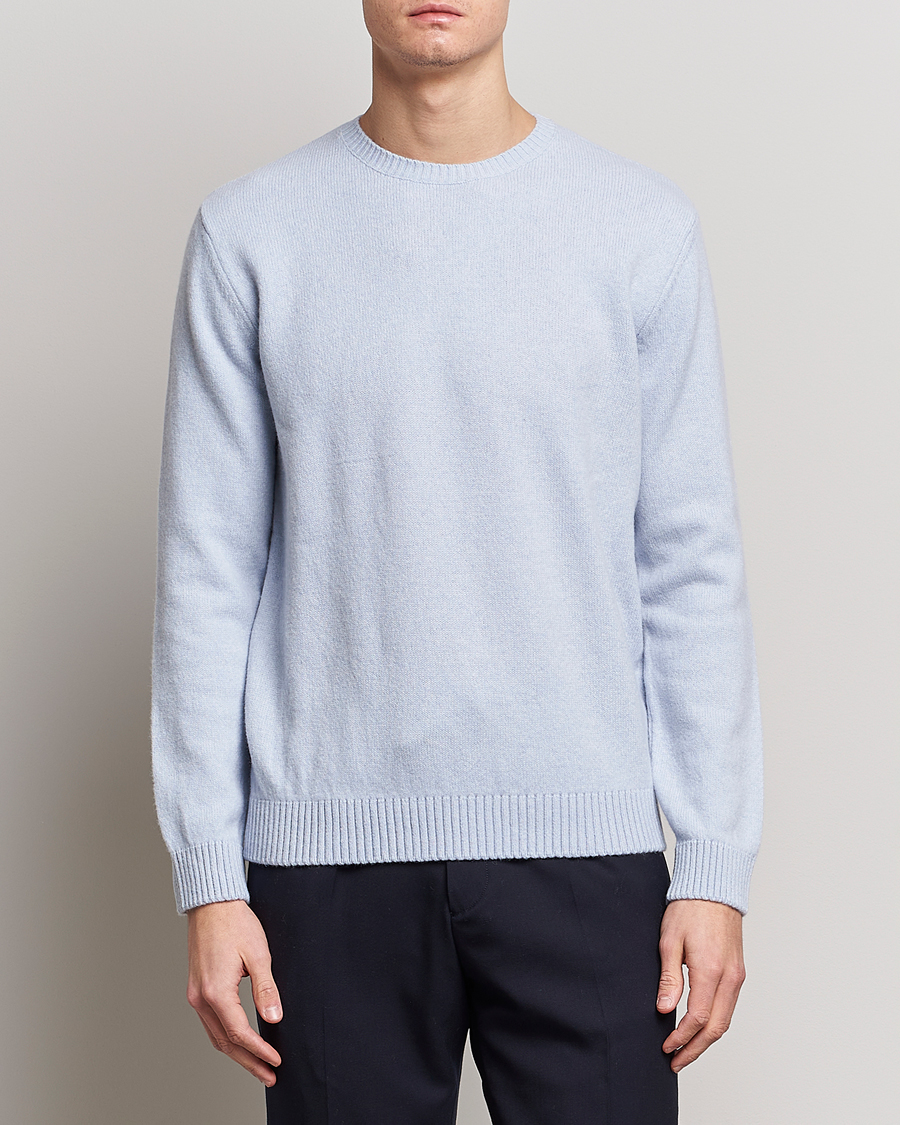Men | Sweaters & Knitwear | Colorful Standard | Classic Merino Wool Crew Neck Polar Blue