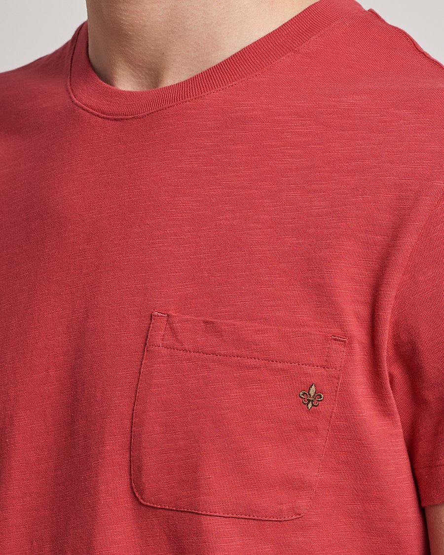 Men | T-Shirts | Morris | Lily Slub Pocket Crew Neck Tee Red