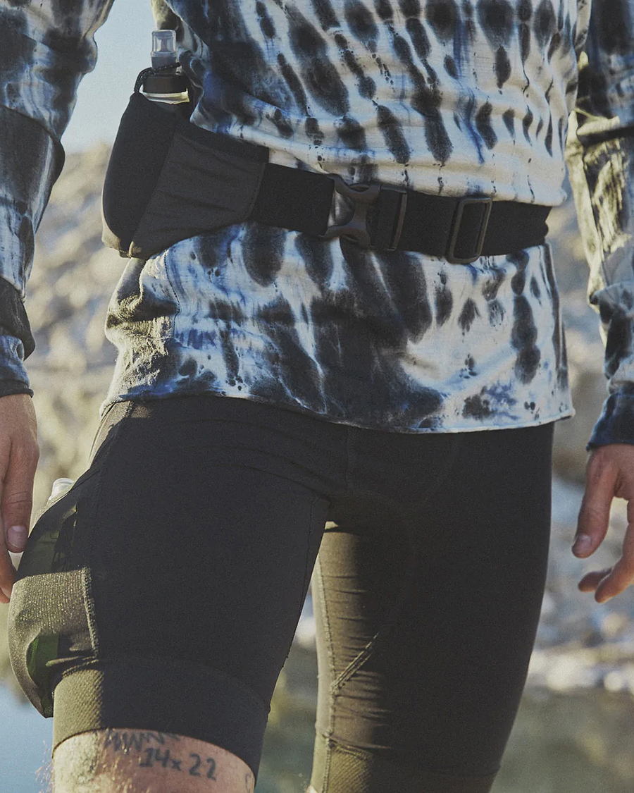Men | Satisfy Justice Hydration Belt Black | Satisfy | Justice Hydration Belt Black