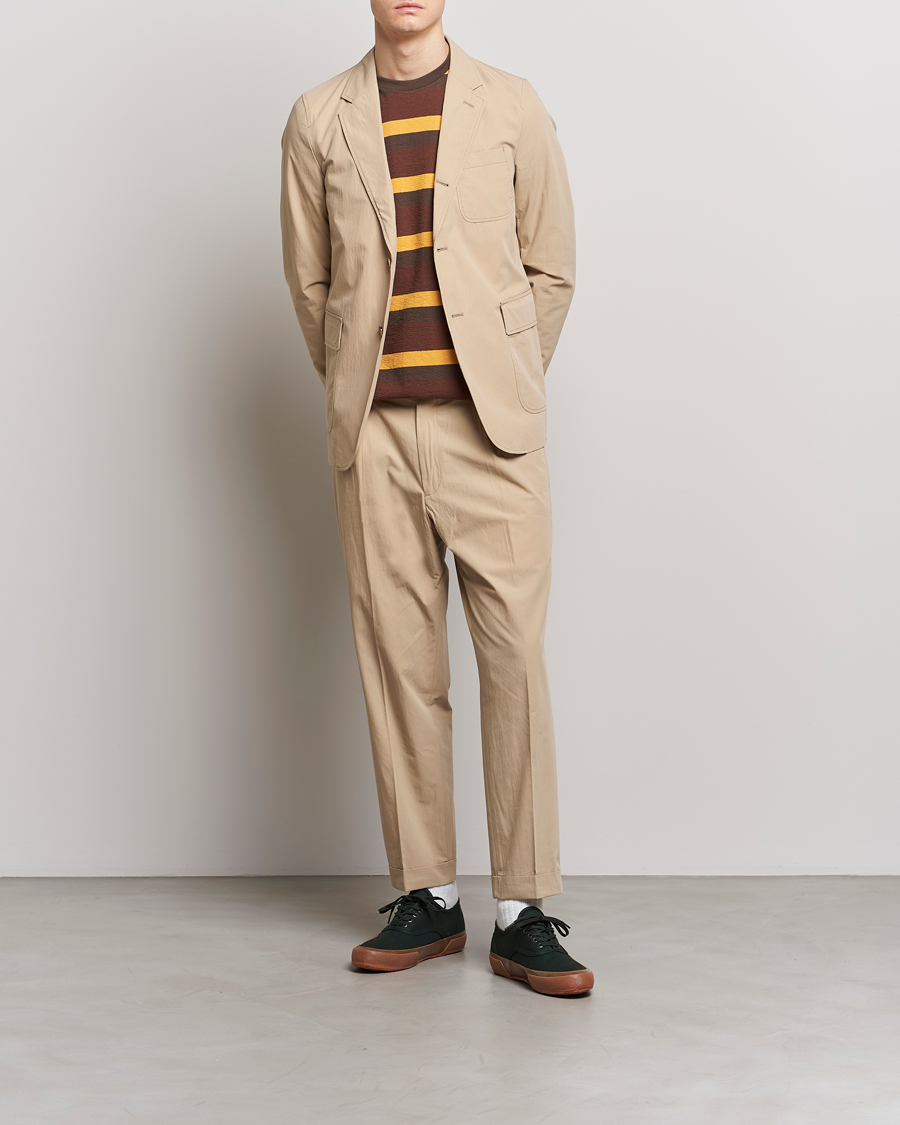 Men | Trousers | BEAMS PLUS | Comfort Cloth Travel Trousers Beige
