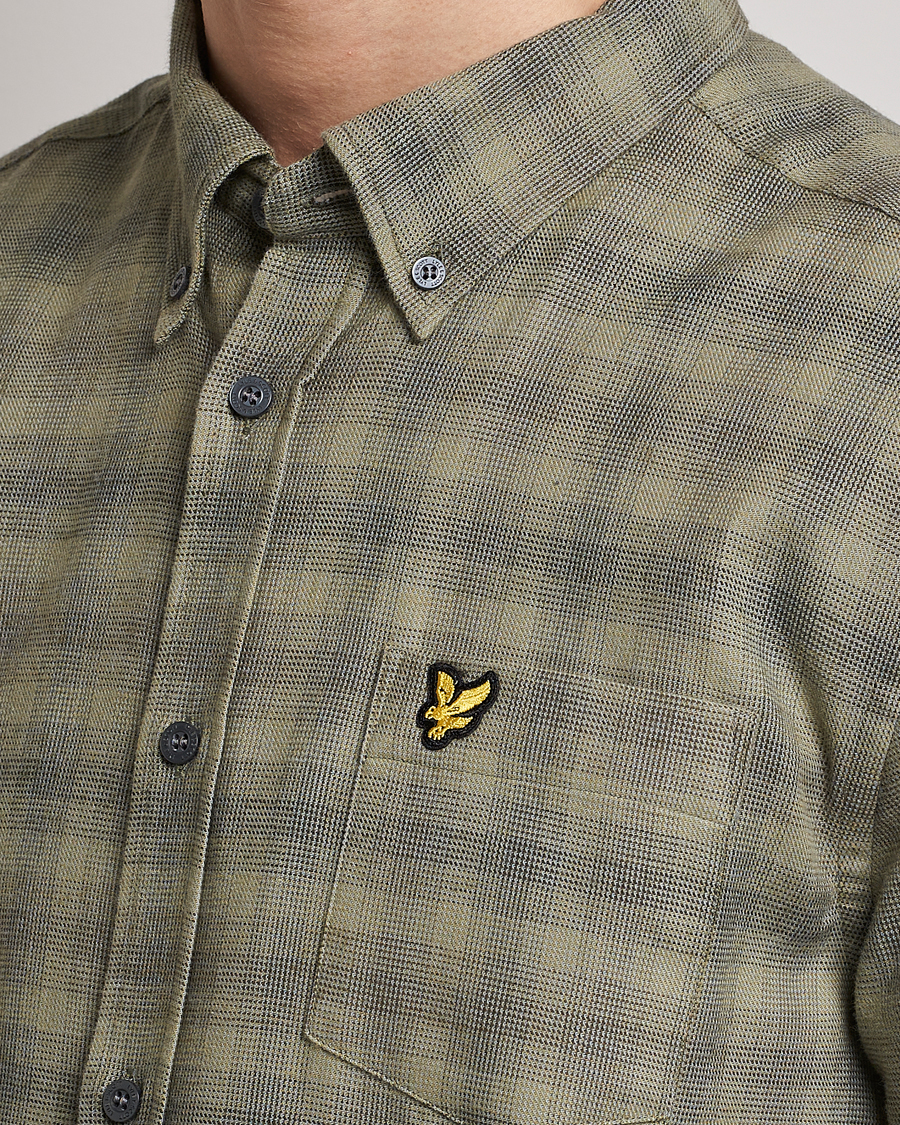 Men | Shirts | Lyle & Scott | Button Down Flannel Shirt Sea Weed