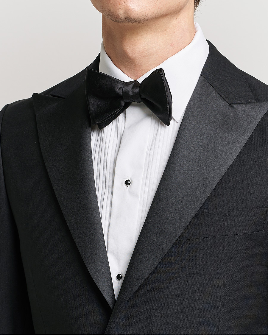 Men | Eton Pre-Tied Silk Bow Tie Black | Eton | Pre-Tied Silk Bow Tie Black