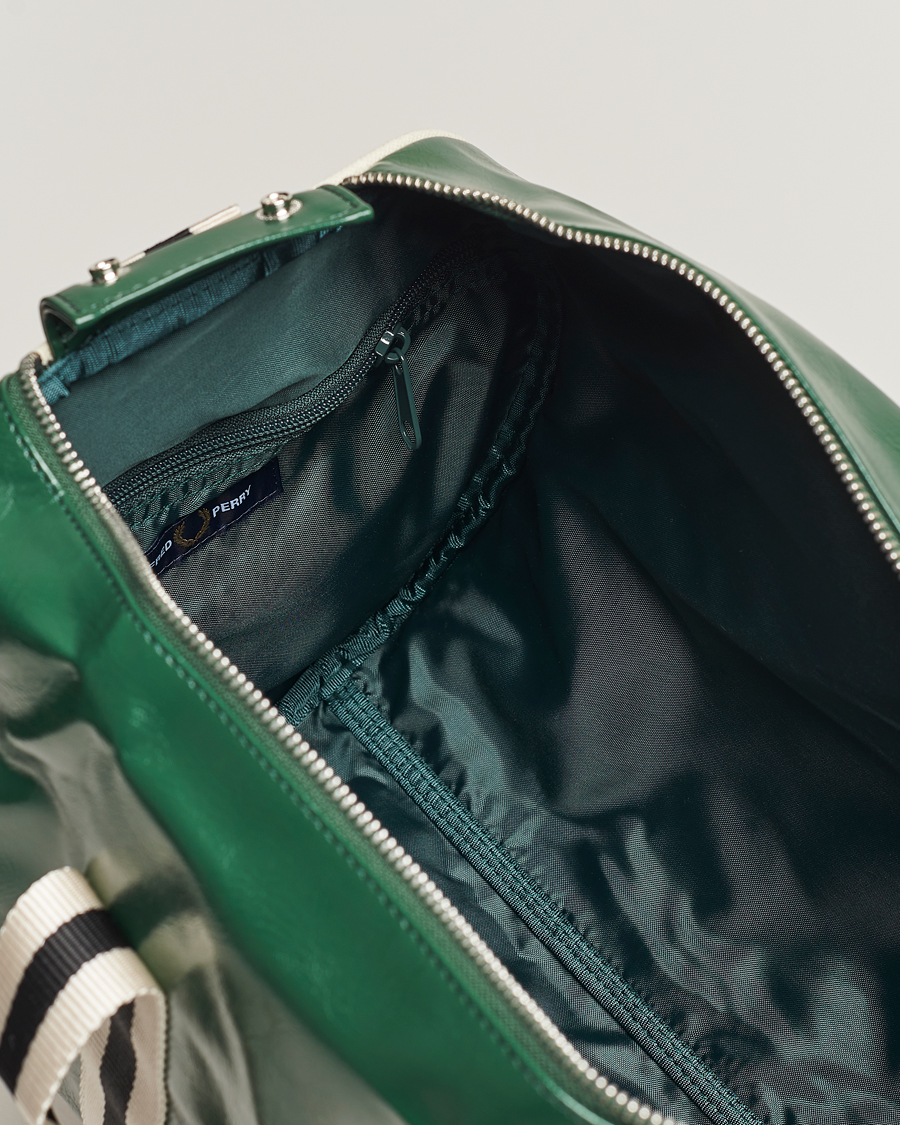 Men | Fred Perry Classic Barrel Bag Tartan Green | Fred Perry | Classic Barrel Bag Tartan Green