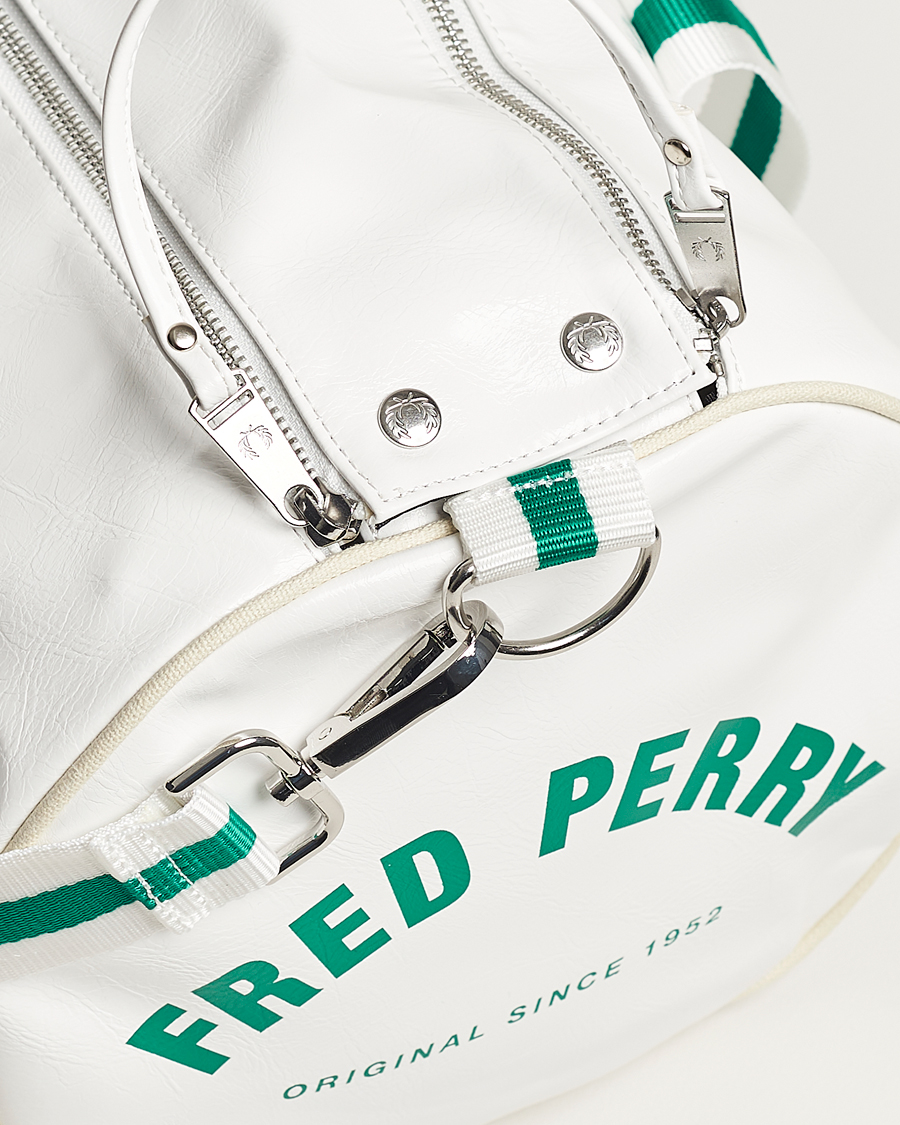 Men | Fred Perry Classic Barrel Bag Snow White | Fred Perry | Classic Barrel Bag Snow White