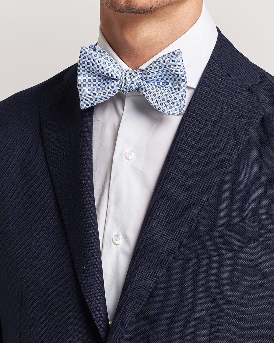 Men | E. Marinella Silk Bow Tie White/Blue | E. Marinella | Silk Bow Tie White/Blue