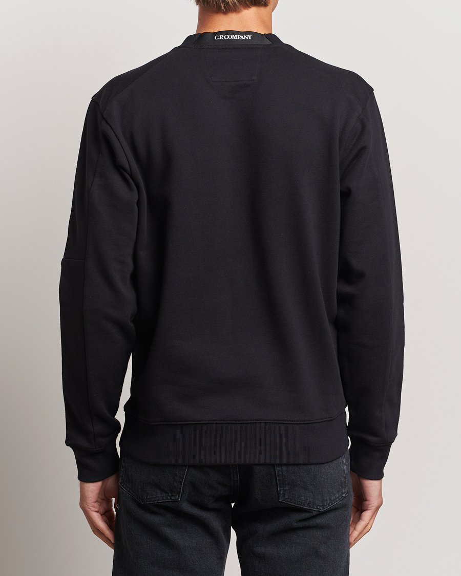 Men | Sweaters & Knitwear | C.P. Company | Diagonal Raised Fleece Lens Sweatshirt Black