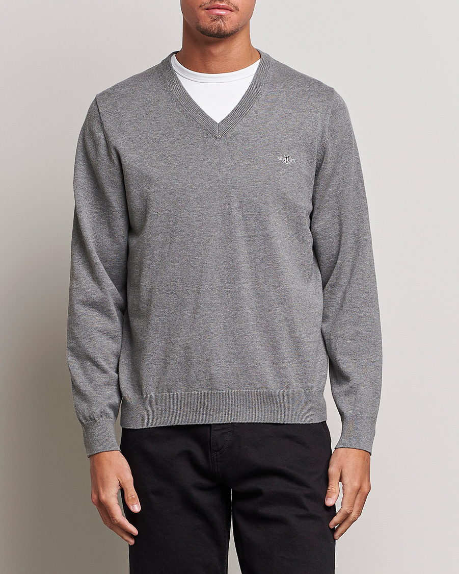 Men | Sweaters & Knitwear | Gant | Classic Cotton V-Neck Dark Grey Melange
