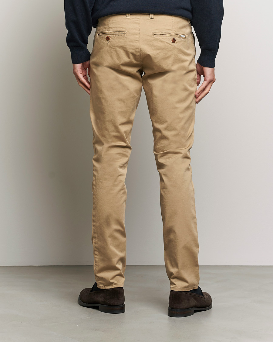 Men | Trousers | GANT | Slim Fit Twill Chino Dark Khaki