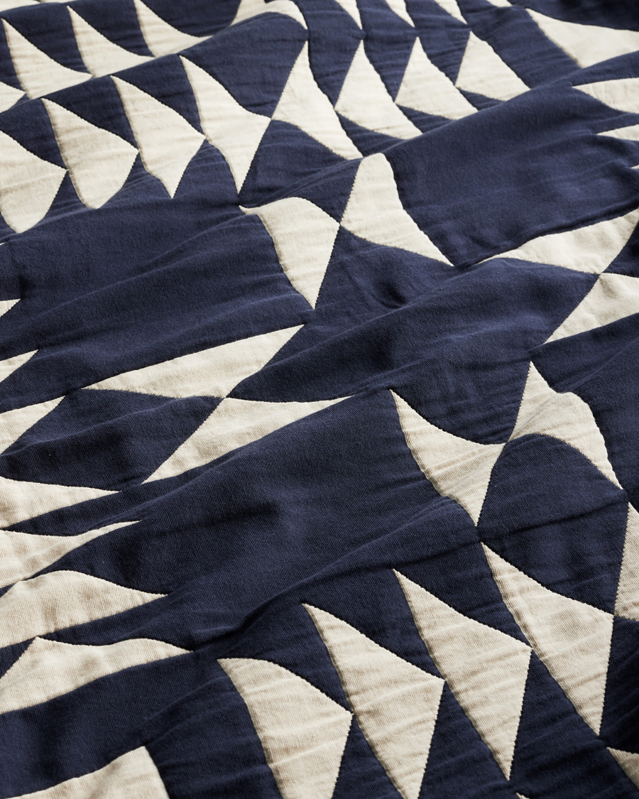 Men | Fabrics | Pendleton | Organic Cotton Matelasse Blanket Midnight Nova