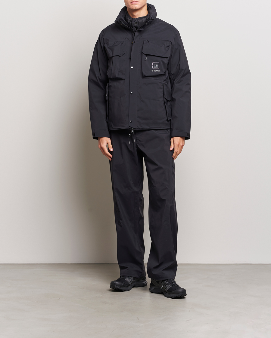 Men | Trousers | C.P. Company | Metropolis GORE-TEX Infinium Shell Cargo Pants Black