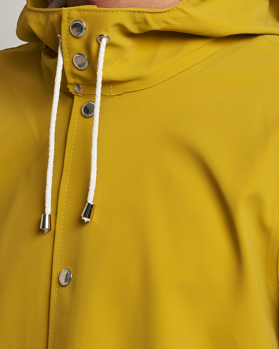 Men | Coats & Jackets | Stutterheim | Stockholm Raincoat Suede Gold