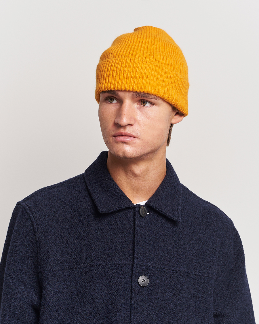 Men | Beanies | Le Bonnet | Lambswool/Caregora Beanie Orange Peel