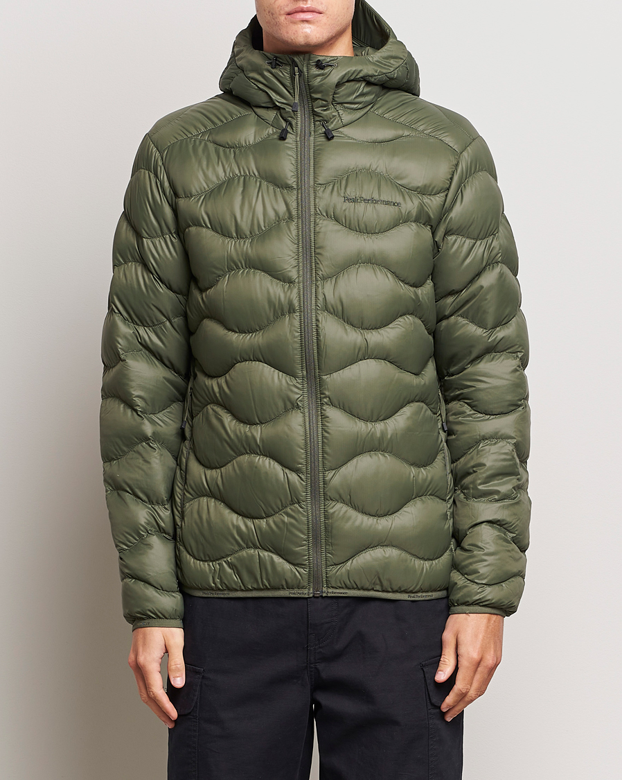 Men | Coats & Jackets | Peak Performance | Helium Down Hooded Jacket Pine Needle