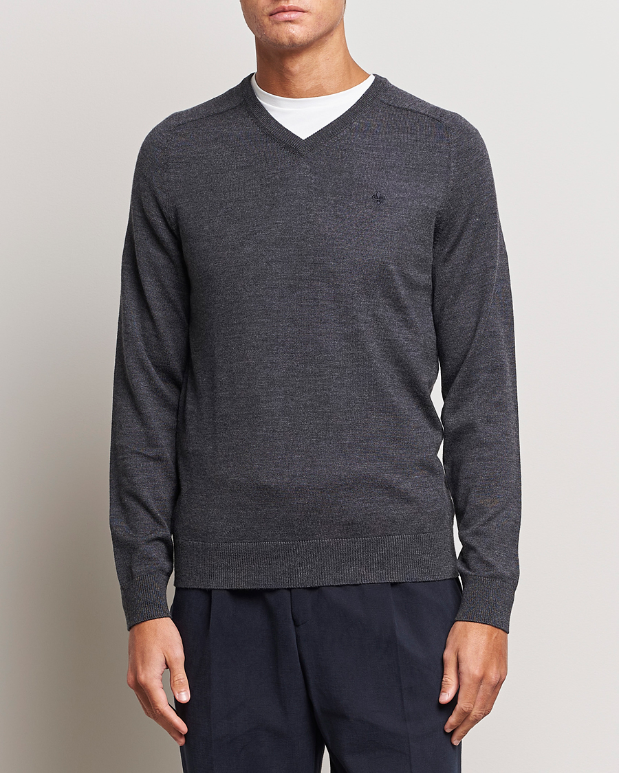 Men | Sweaters & Knitwear | Morris | Merino V-neck Grey
