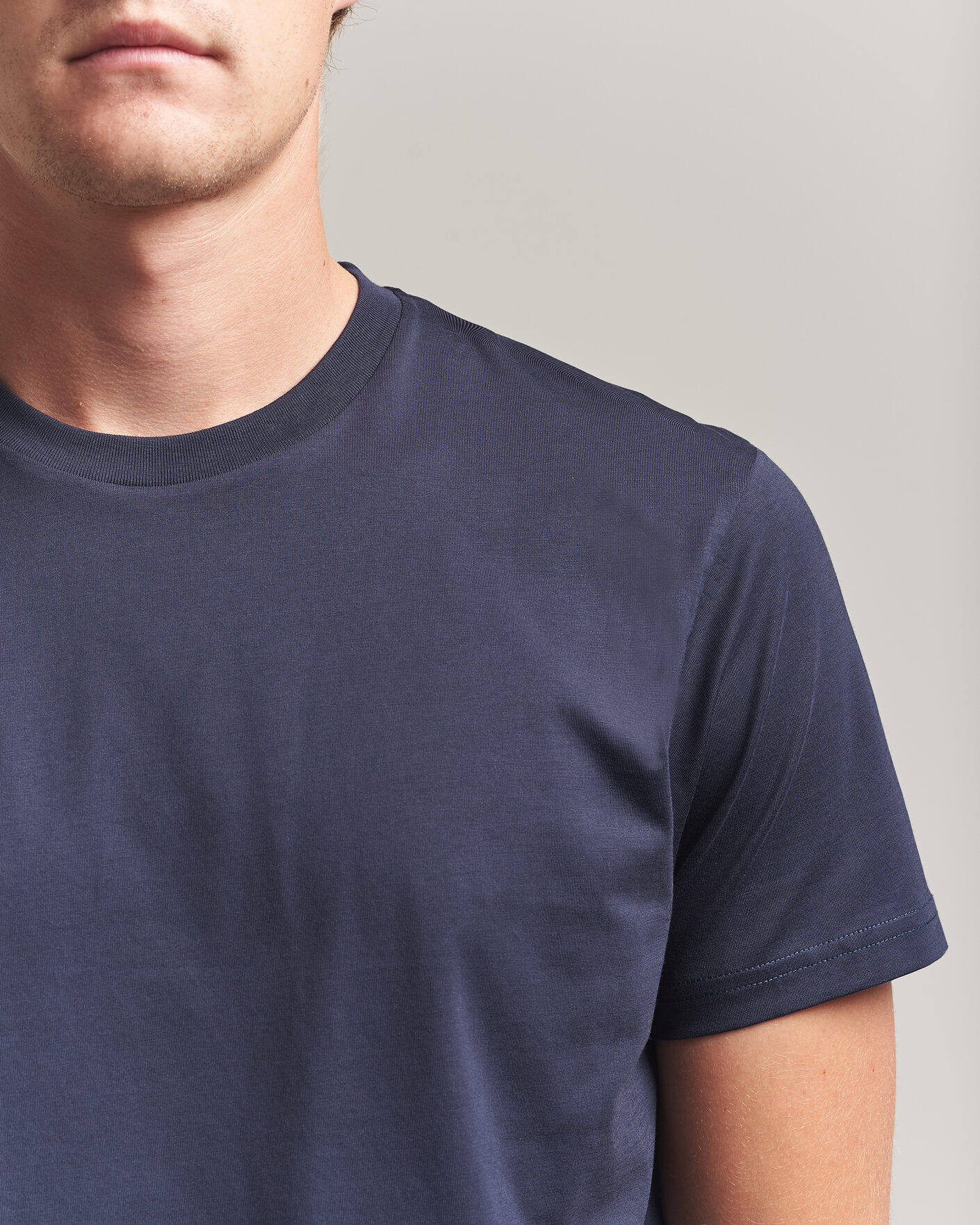 Men | T-Shirts | Sunspel | Riviera Midweight T-Shirt Navy