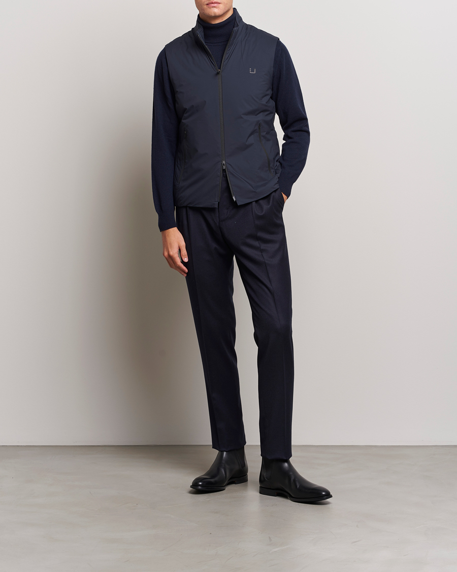 Men | Gilets | UBR | Raptor Lightweight Vest Navy