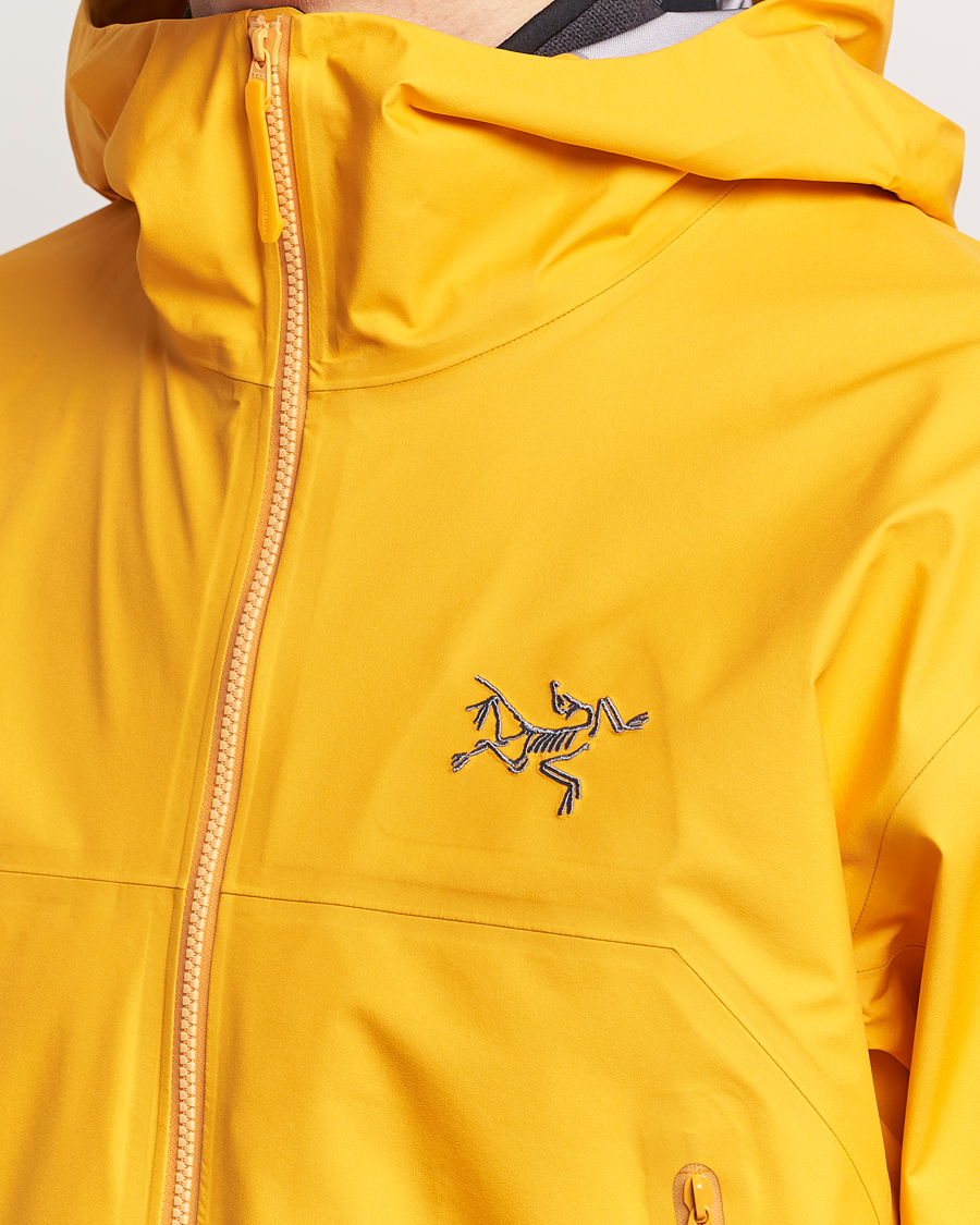 Men | Coats & Jackets | Arc'teryx | Beta Jacket Edziza Orange