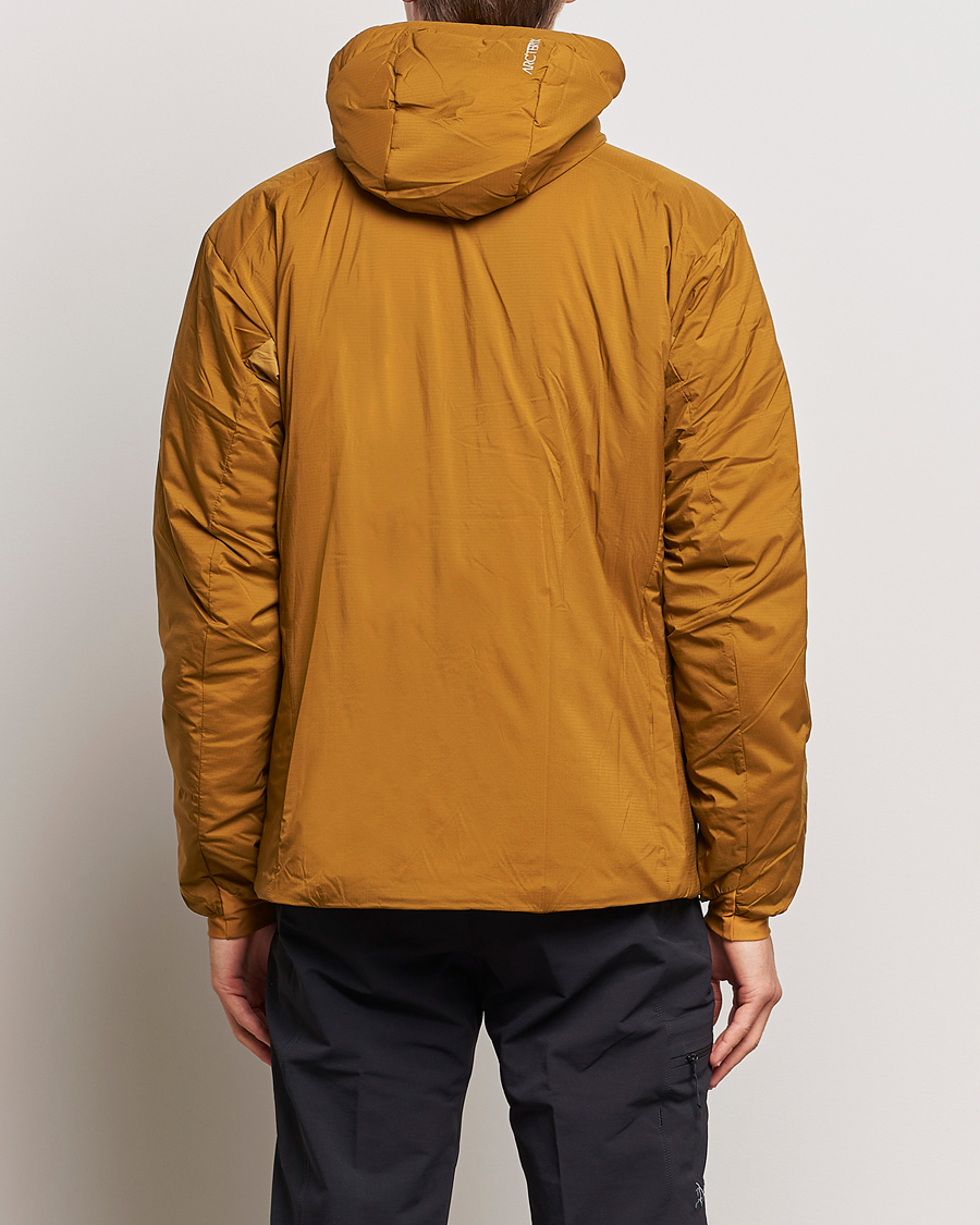 Men | Coats & Jackets | Arc'teryx | Atom Hooded Jacket Yukon
