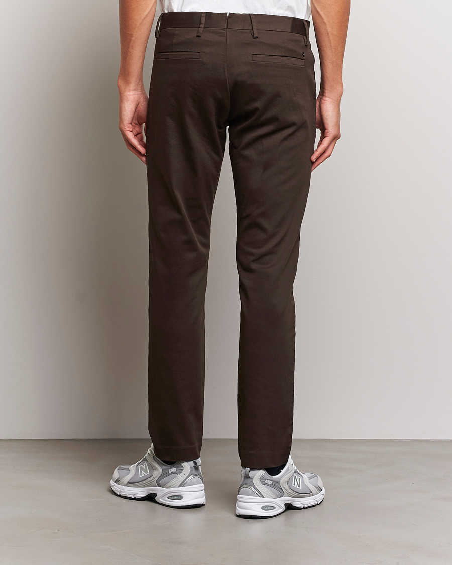 Men | Trousers | NN07 | Theo Regular Fit Chinos Demitasse Brown