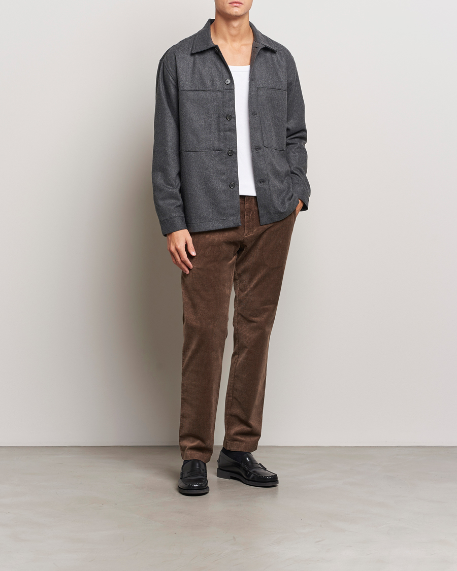 Men | Trousers | NN07 | Theo Regular Fit Corduroy Chinos Shitake