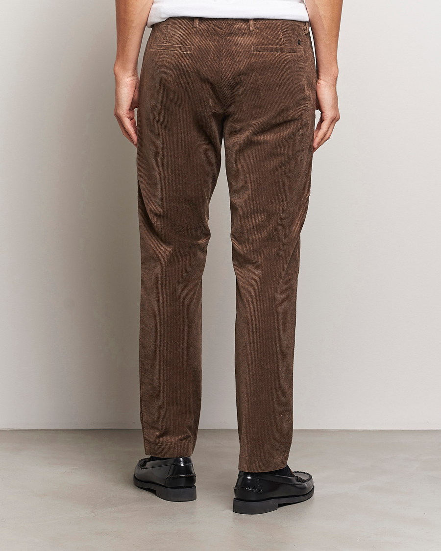 Men | Trousers | NN07 | Theo Regular Fit Corduroy Chinos Shitake