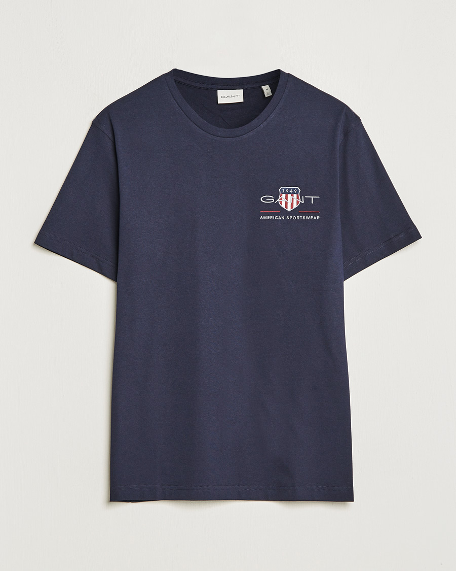 Men | T-Shirts | GANT | Archive Shield Small Logo T-Shirt Evening Blue