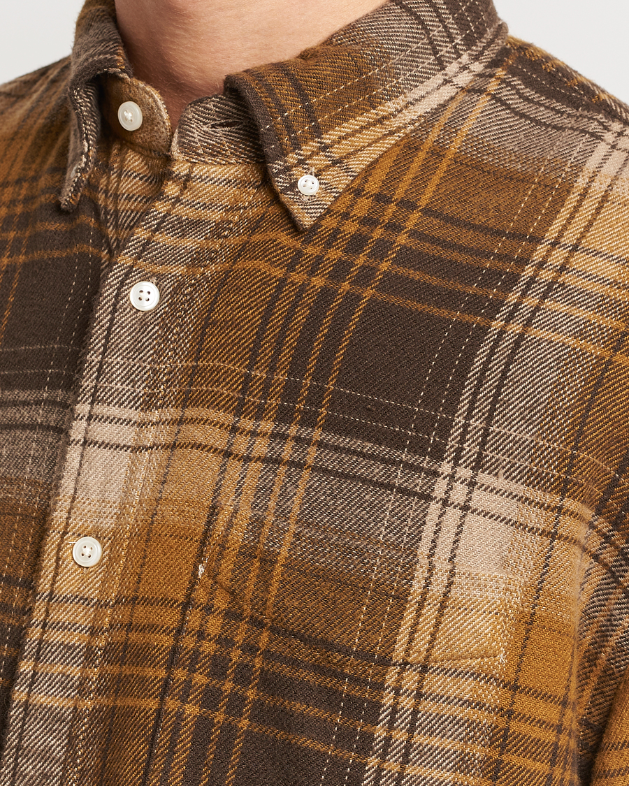 Men | Shirts | GANT | Relaxed Fit Heavy Flannel Checked Shirt Woody Brown