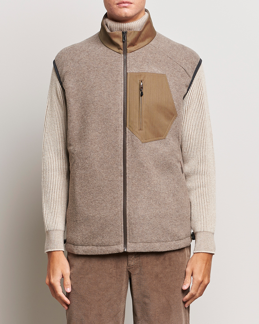 Men | Coats & Jackets | SEASE | Explorer Cashmere Fleece Vest Oyster
