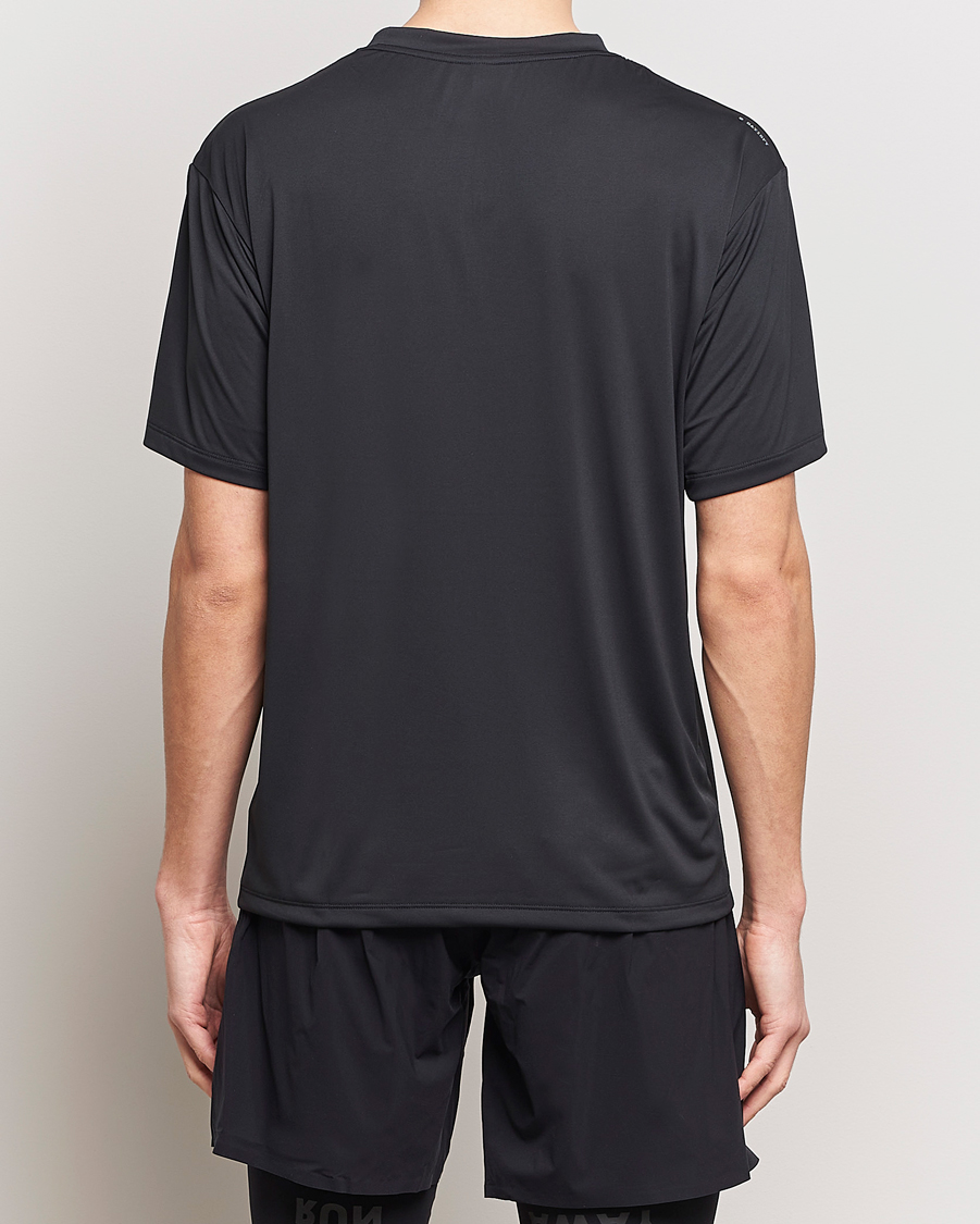 Men | T-Shirts | Satisfy | AuraLite T-Shirt Black