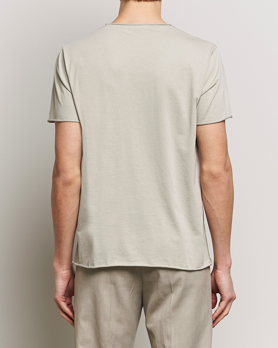 Men | T-Shirts | Filippa K | Roll Neck Crew Neck T-Shirt Light Sage
