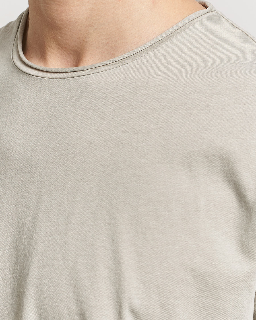 Men | T-Shirts | Filippa K | Roll Neck Crew Neck T-Shirt Light Sage