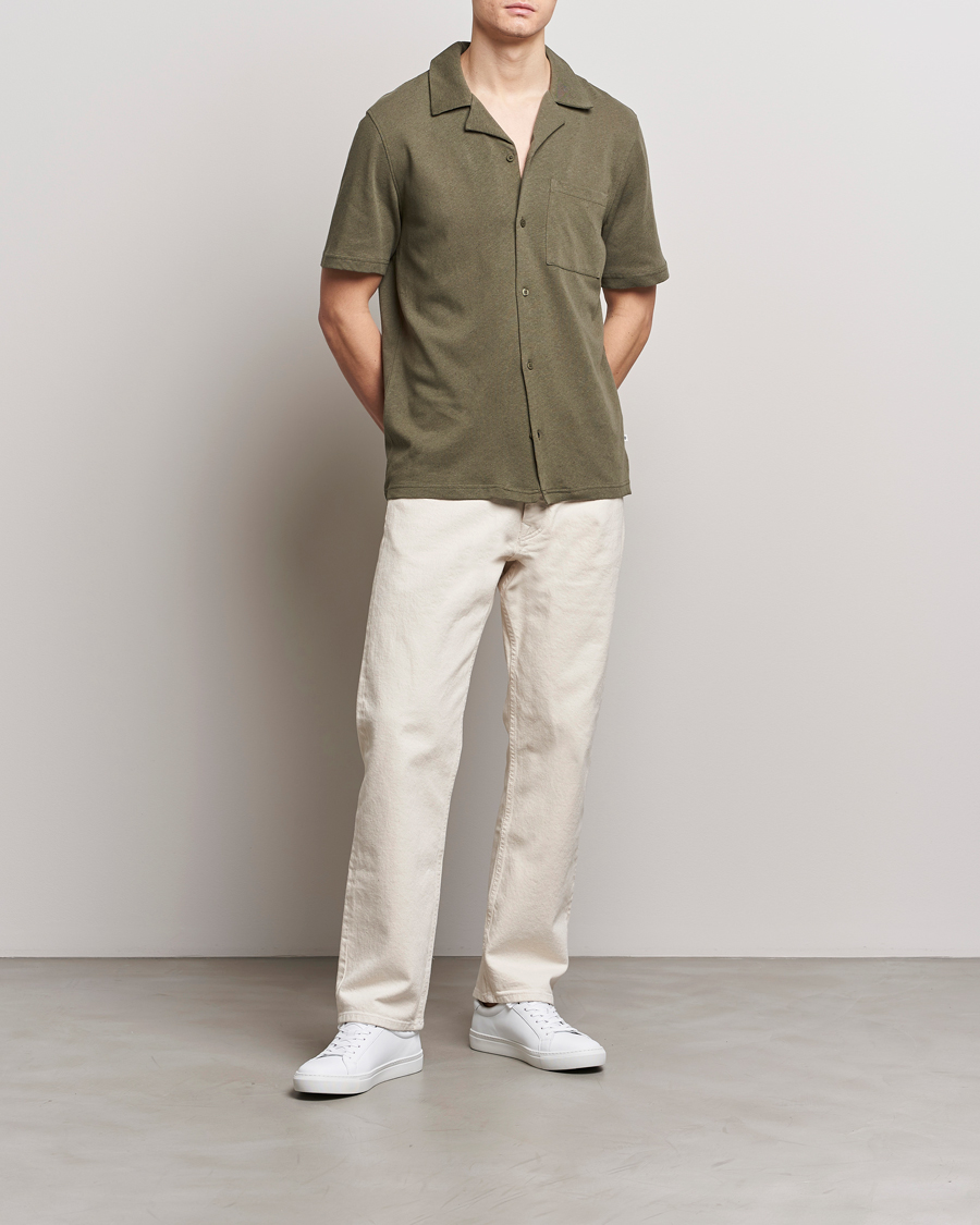 Men | Shirts | Samsøe Samsøe | Samartin Cotton/Linen Short Sleeve Shirt Dusty Olive