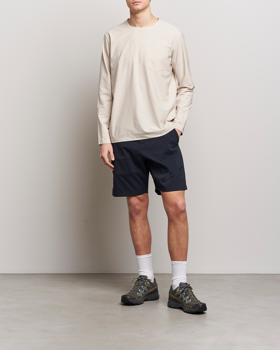 Men | Shorts | Houdini | Wadi Ultralight Shorts True Black