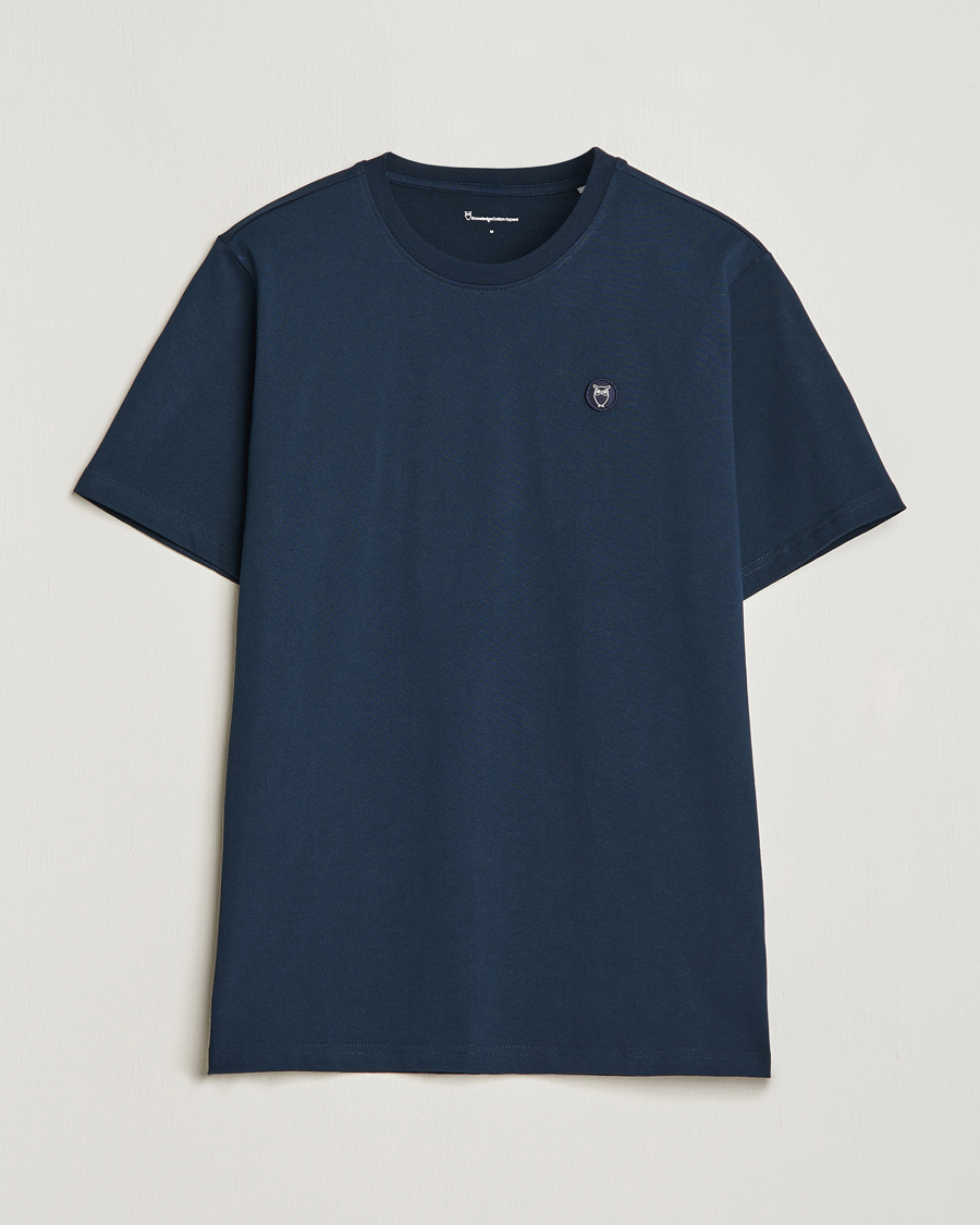 Men | T-Shirts | KnowledgeCotton Apparel | Loke Badge T-Shirt Total Eclipse