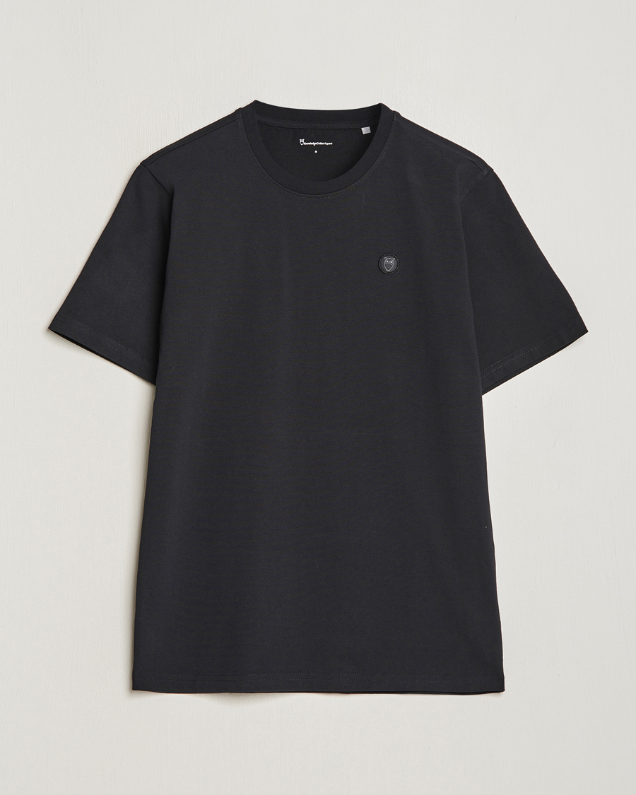 Men | T-Shirts | KnowledgeCotton Apparel | Loke Badge T-Shirt Jet Black