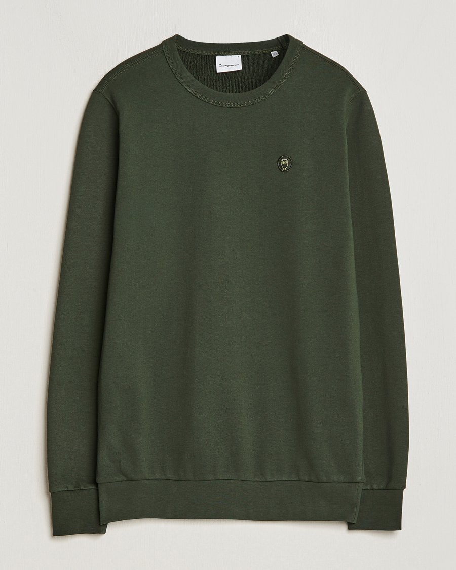 Men | Sweaters & Knitwear | KnowledgeCotton Apparel | Erik Badge Sweatshirt Forest Night
