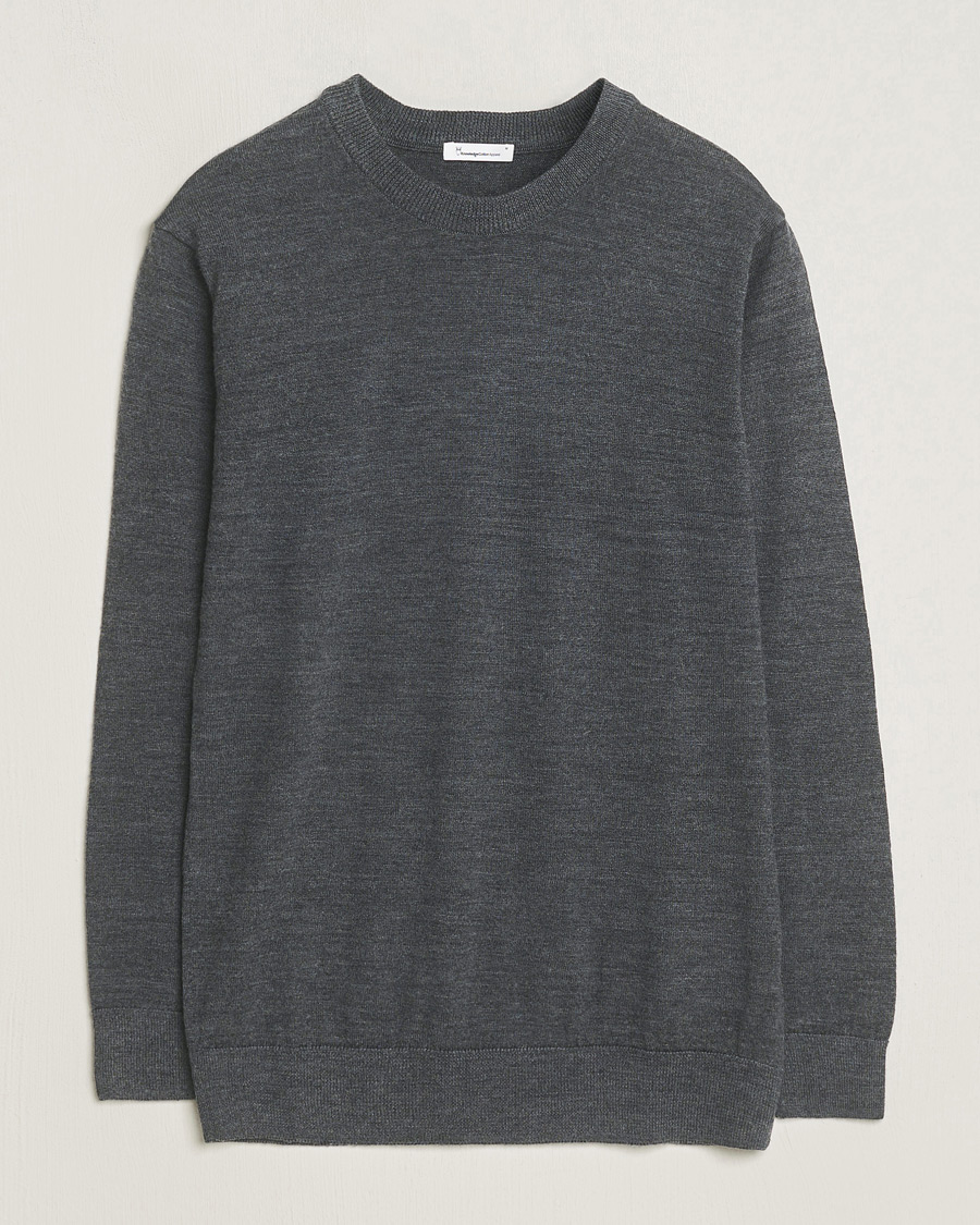Men | Sweaters & Knitwear | KnowledgeCotton Apparel | Regular Merino Knit Crew Neck Dark Grey Melange