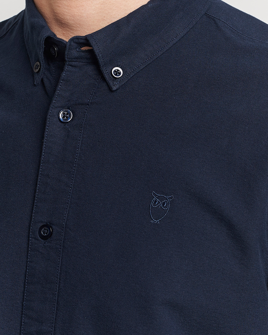 Men | Shirts | KnowledgeCotton Apparel | Harald Small Owl Regular Oxford Shirt Total Eclipse
