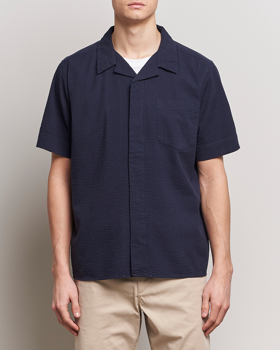 Men | Shirts | KnowledgeCotton Apparel | Short Sleeve Seersucker Shirt Night Sky