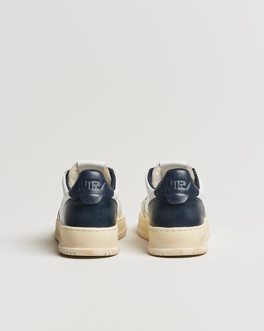 Men | Autry Super Vintage Low Leather Sneaker White/Navy | Autry | Super Vintage Low Leather Sneaker White/Navy