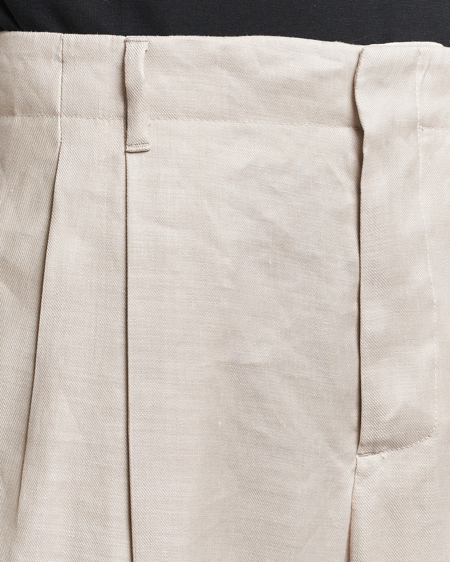Men | Trousers | Lardini | Atos Pleated Linen Trousers Beige
