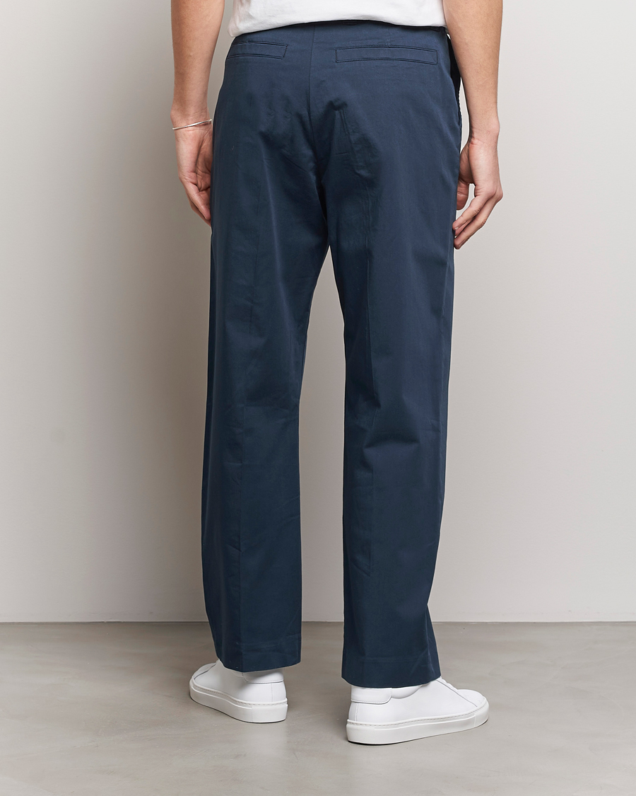 Men | Trousers | NN07 | Tauber Pleated Trousers Navy Blue