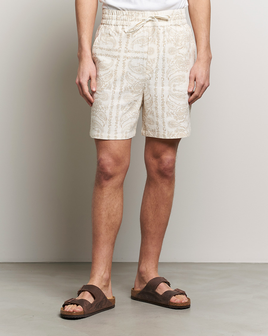 Men | Shorts | LES DEUX | Lesley Paisley Shorts Light Ivory