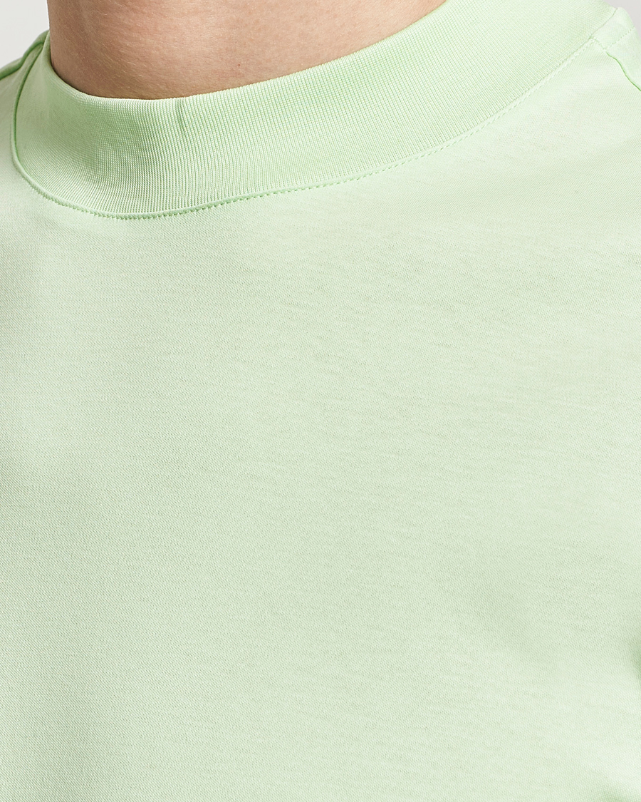 Men | T-Shirts | J.Lindeberg | Ace Mock Neck T-Shirt Paradise Green