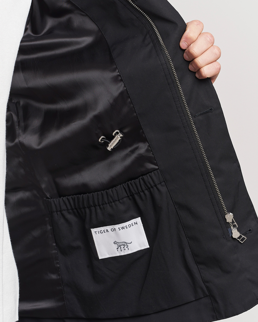 Men | Coats & Jackets | Tiger of Sweden | Bendrik Cotton Field Jacket Black