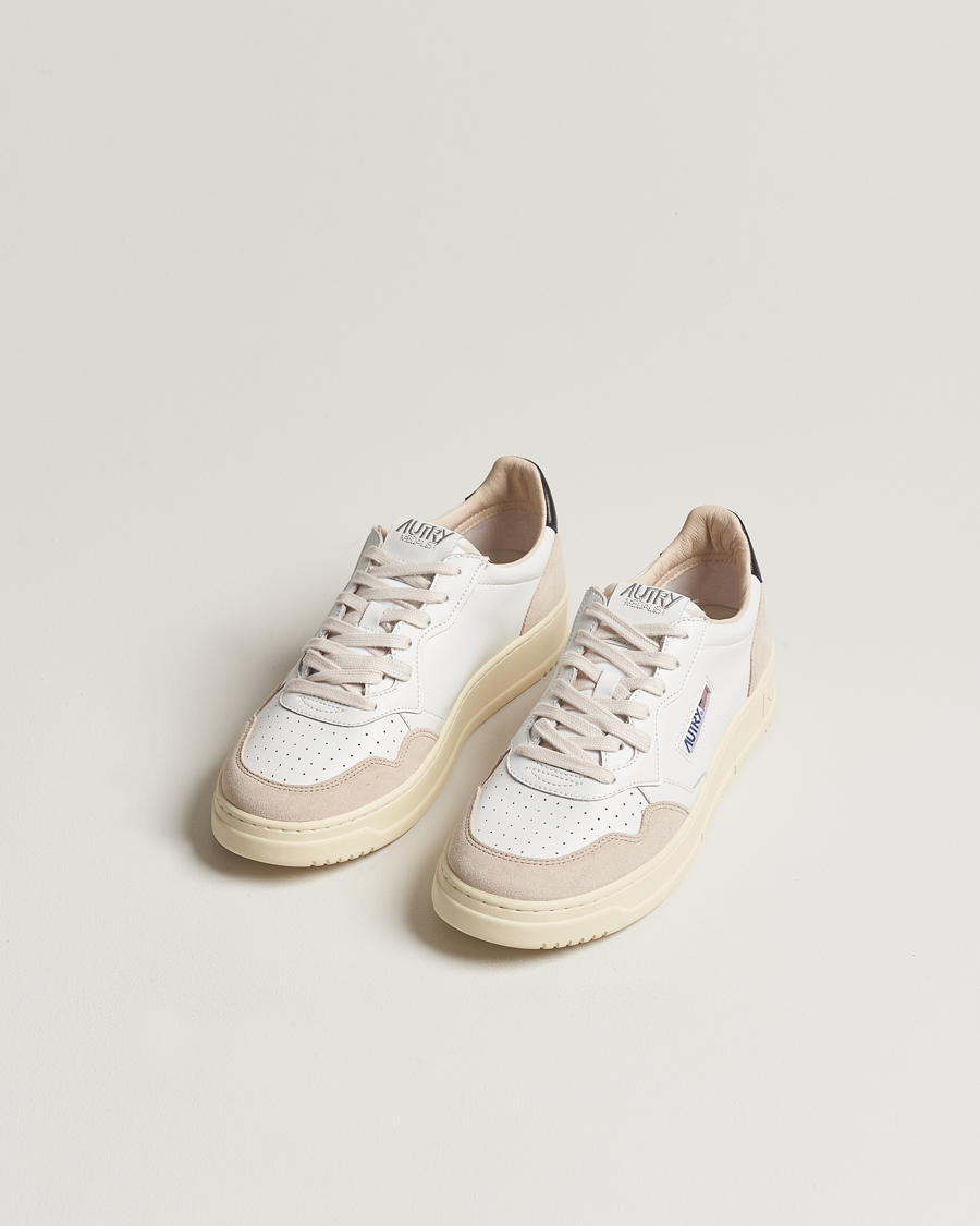 Men | Sneakers | Autry | Medalist Low Super Soft Goat Leather Sneaker White/Black