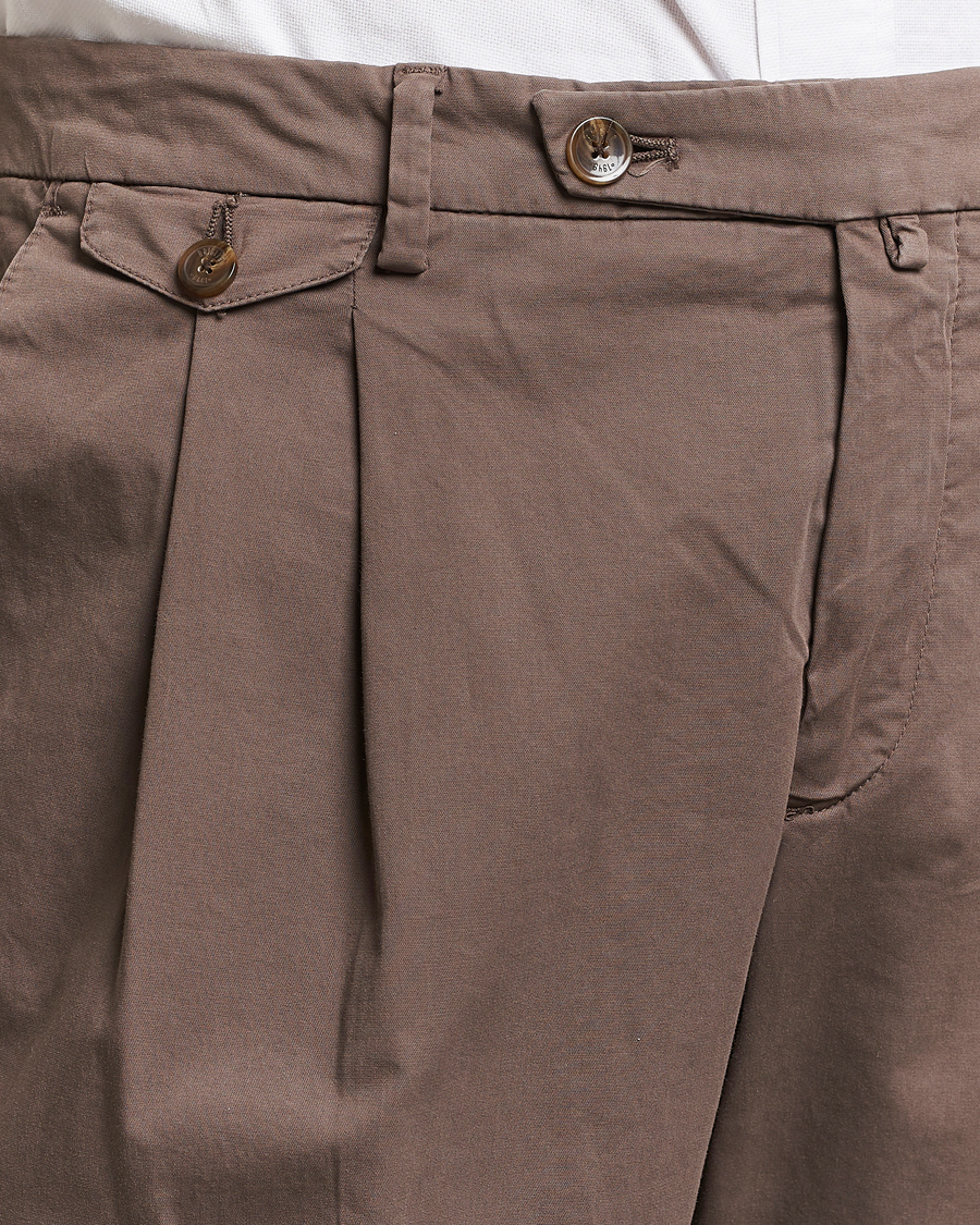 Men | Trousers | Briglia 1949 | Easy Fit Pleated Cotton Stretch Chino Brown