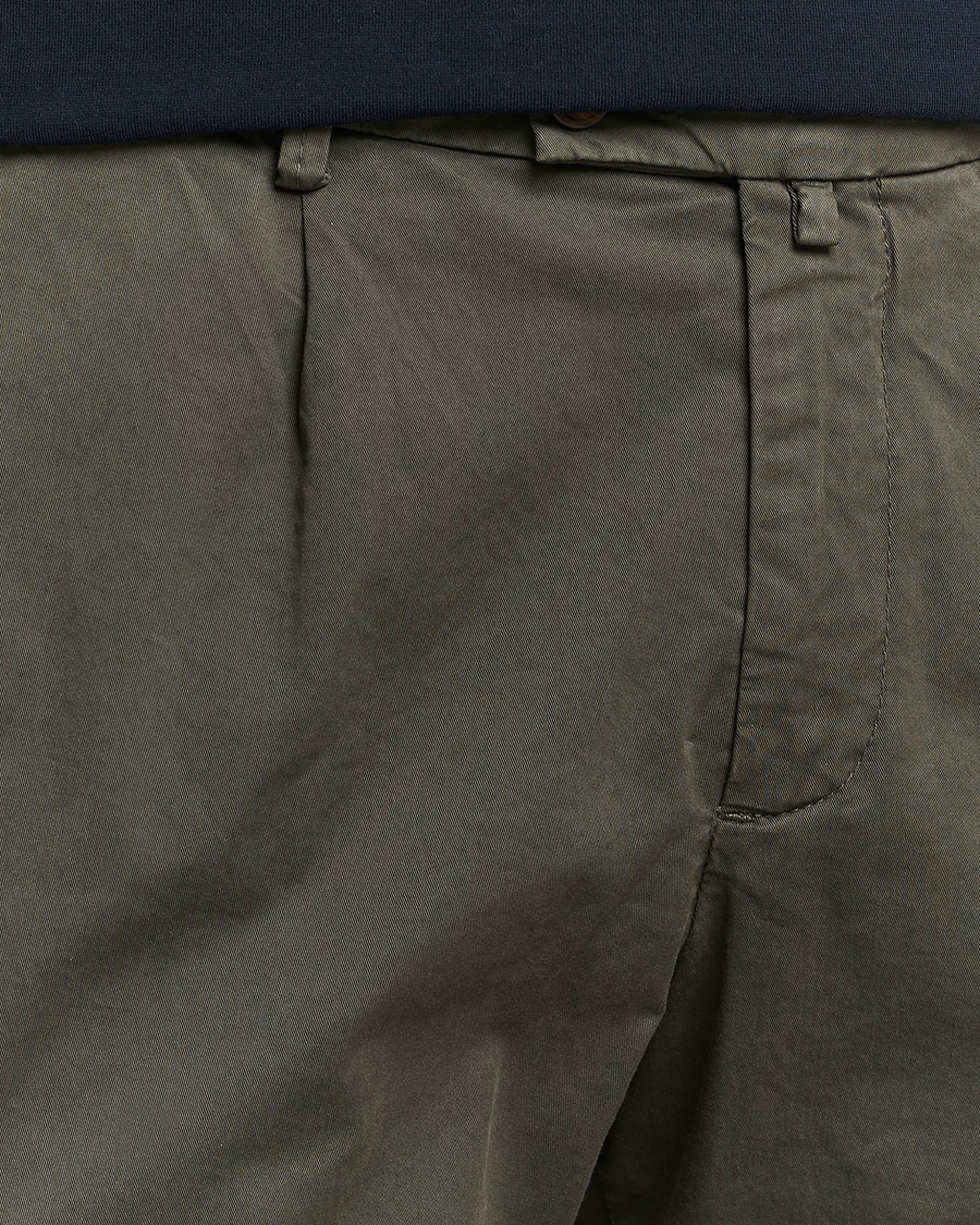 Men | Shorts | Briglia 1949 | Pleated Cotton Shorts Olive