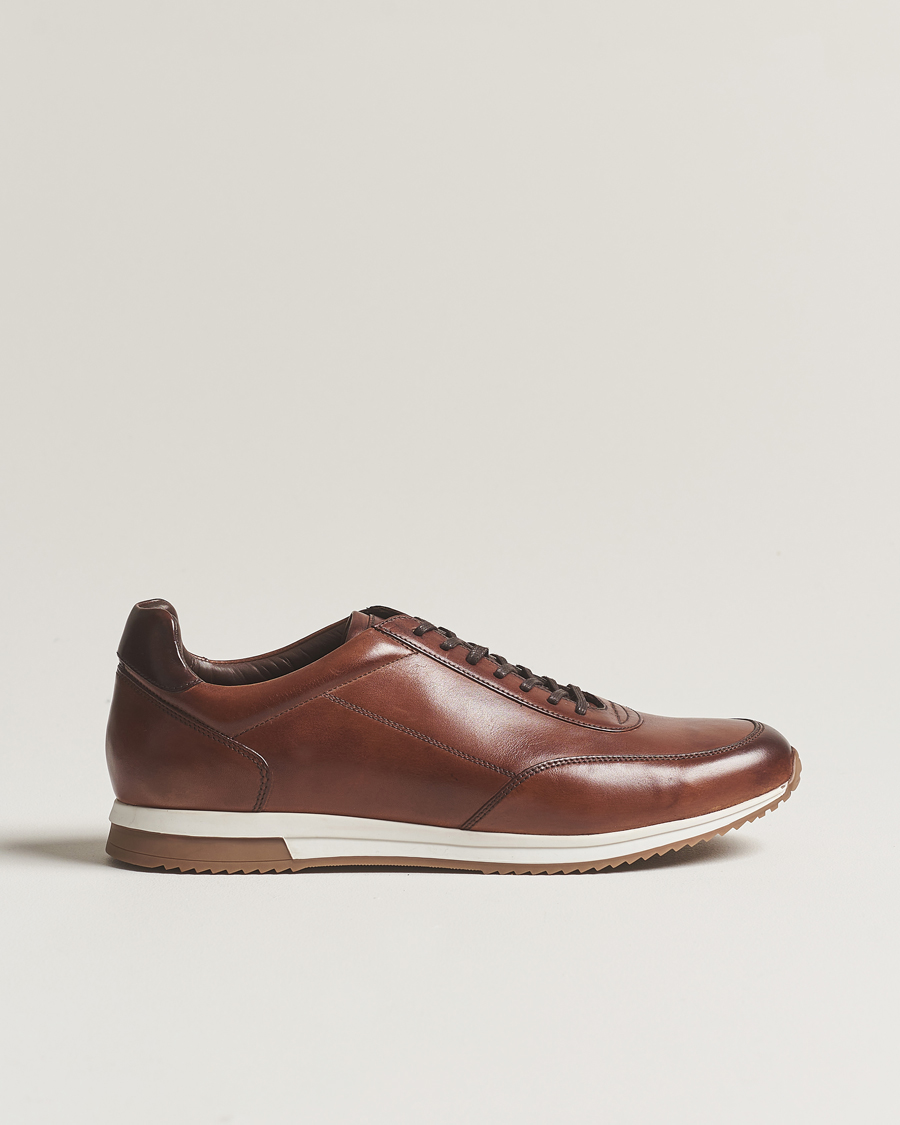 Men | Sneakers | Loake Shoemakers | Bannister Leather Running Sneaker Cedar