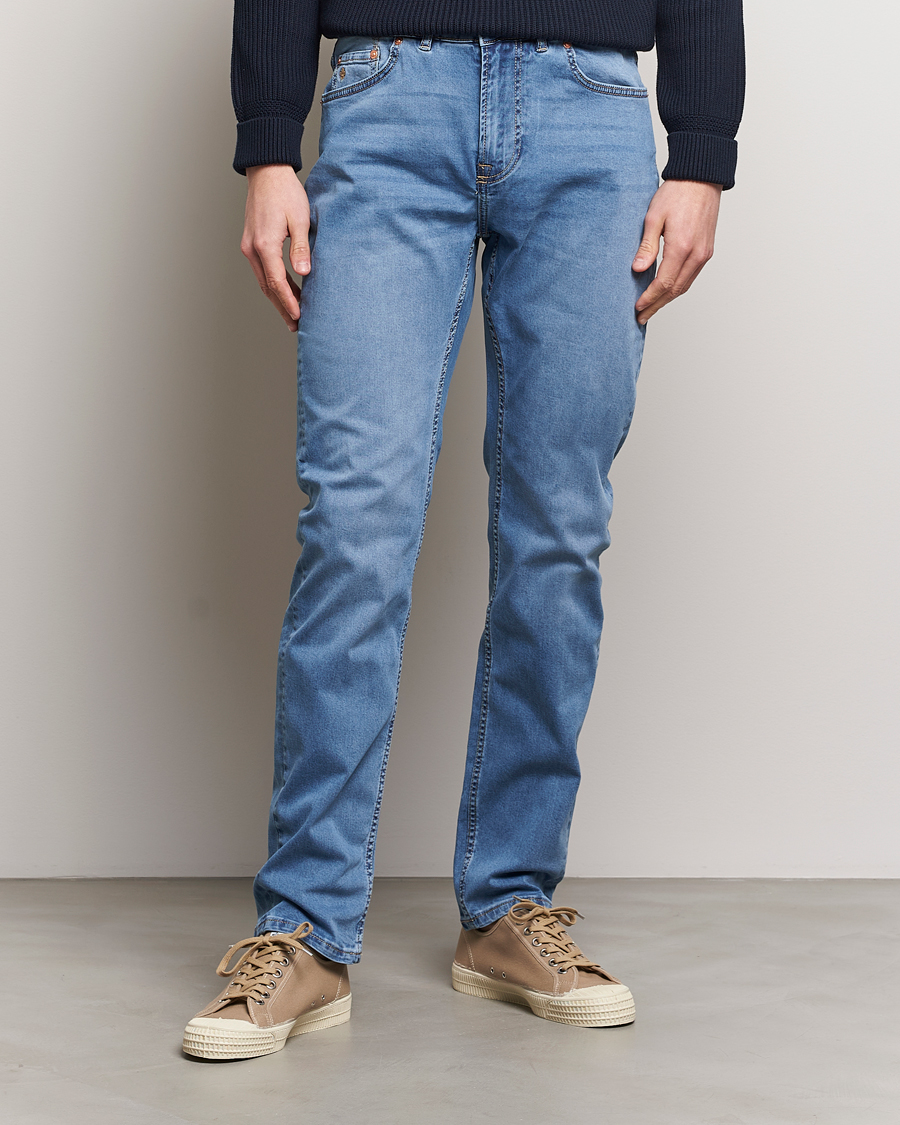Men | Jeans | Morris | James Satin Jeans Light Blue
